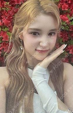 Kep1going On VOYAGE Ver. HUENING BAHIYYIH photocard image