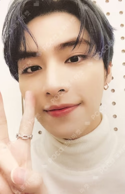 Universe ID CARD + PHOTO CARD SET