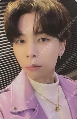 Universe BINDER + PHOTO CARD SET JOHNNY photocard image