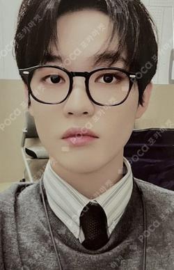 Universe BINDER + PHOTO CARD SET CHENLE photocard image