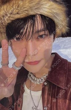 2022 Winter SMTOWN : SMCU PALACE (Portrait Book Ver.) DOYOUNG photocard image