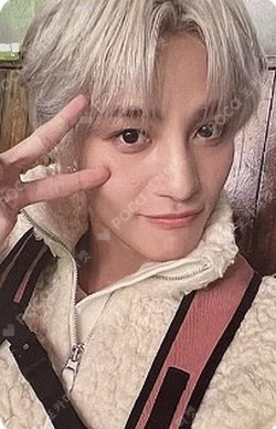 2022 Winter SMTOWN : SMCU PALACE (PALACE Ver.)