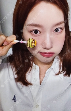 Pocamarket, LOONA Go Won One of a Kind MUSIC&DRAMA K-pop Photocard