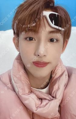 2022 Winter SMTOWN : SMCU PALACE (Portrait Book Ver.) WINWIN photocard image