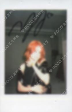 tmrw Magazine China HUH YUNJIN photocard image