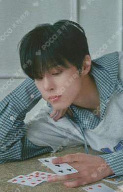 2024 SEASON'S GREETING [Every piece of you] KIM WOO SEOK photocard image