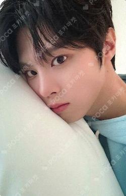 2024 SEASON'S GREETING [Every piece of you] Hellolive shop