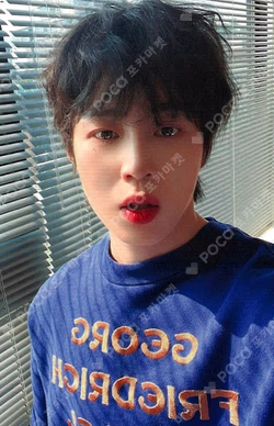 WELCOME TO STRANGE WORLD RANDOM PHOTOCARD SET