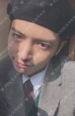LOVE ME LIKE APPLEMUSIC LUCKY DRAW HWICHAN photocard image