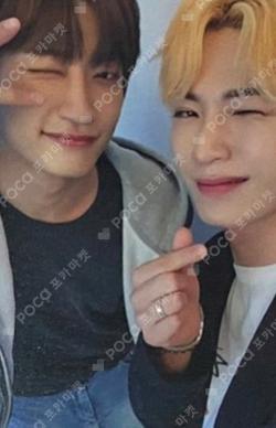 LOVE ME LIKE JUMP UP Unit photocard image