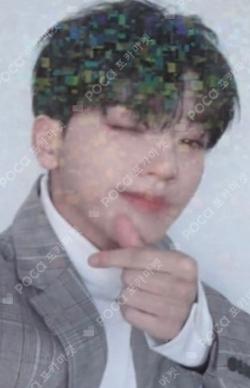 LOVE ME LIKE APPLEMUSIC LUCKY DRAW HYUK photocard image