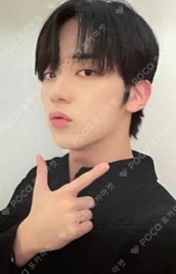 LOVE ME LIKE JUMP UP YECHAN photocard image