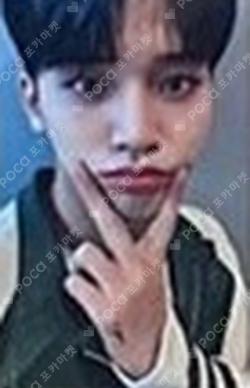 WHAT’S GOIN’ ON JUMP UP HYUK photocard image