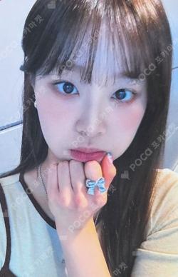 Strawberry Rush BROADCAST Chuu photocard image
