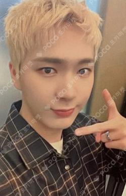 LOVE ME LIKE JUMP UP KEVIN photocard image