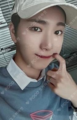 LOVE ME LIKE MAKESTAR KEVIN photocard image