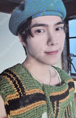 NCT HENDERY photocard image