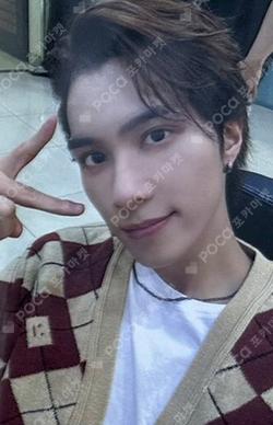 Give Me That MAKESTAR HENDERY photocard image