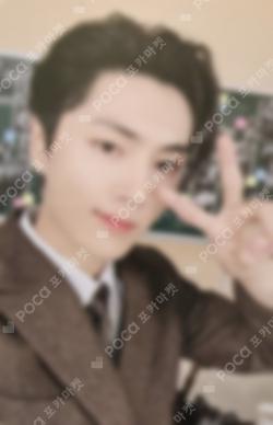 DARK MOON SPECIAL ALBUM 'MEMORABILIA' YIZHIYU LUCKY DRAW