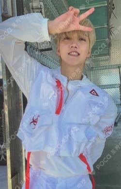 Goosebumps Dahlia Ver. SEUNGJUN photocard image