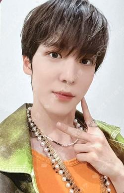 GOLDEN HOUR : Part.1 fromm store