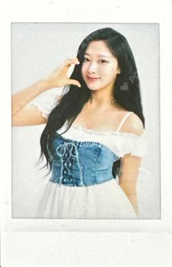 aespa LIVE TOUR 2023 'SYNK : HYPER LINE' in JAPAN -SPECIAL EDITION-  RANDOM INSTANT PHOTO GISELLE photocard image