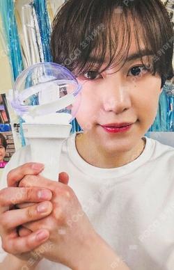 KYUHYUN OFFICIAL LIGHT STICK KYUHYUN photocard image