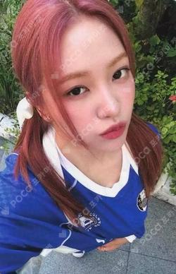 Cosmic MAKESTAR LUCKY DRAW YERI photocard image