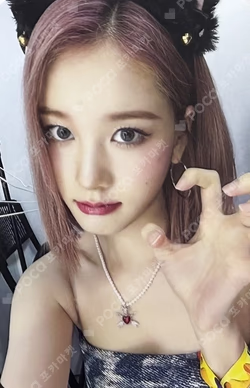 Metamorphic KPOP MERCH