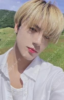 THE BOYZ WORLD TOUR : ZENERATION Ⅱ Trading Card