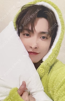 GOLDEN HOUR : Part.1 Hellolive shop LUCKY DRAW