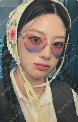 Metamorphic MINIRECORD Seeun photocard image