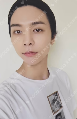 SMTOWN LIVE 2022 : SMCU EXPRESS HUMAN CITY SUWON INVITATION + BADGE SET