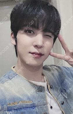 GOLDEN HOUR : Part.1 ALL MD LUCKY DRAW YUNHO photocard image