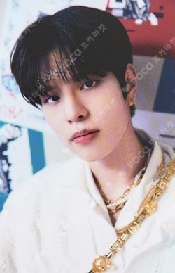 STRAY KIDS x SKZOO POP-UP STORE 'THE VICTORY' PHOTOCARD BINDER BOOK