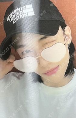 NOEASY Streaming Event HYUNJIN photocard image