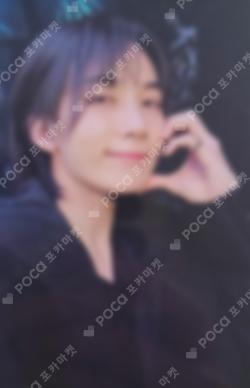 17 IS RIGHT HERE DEAR Ver. YIZHIYU LUCKY DRAW JEONGHAN photocard image