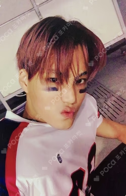 LOVE ME RIGHT CHINESE Ver. KAI photocard image