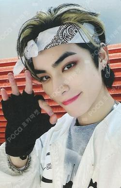 On My Youth LONG SLEEVE T-SHIRT SET XIAOJUN photocard image