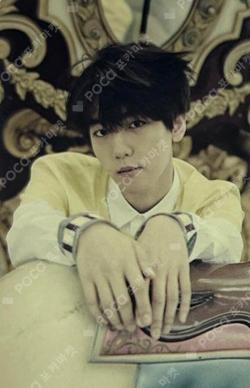 LOVE ME RIGHT POSTCARD SET