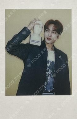 NEW WAVE POP-UP STORE POLAROID