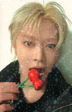 2023 PINK CHRISTMAS RANDOM PACK SPECIAL YUTA photocard image