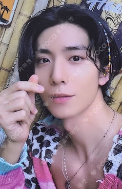 THE WAVE OF9 WHOSFAN LUCKY DRAW