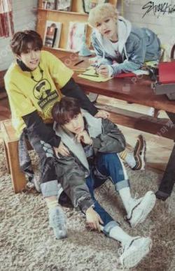 UNVEIL TOUR 'I am...' in JAPAN RANDOM CARD SET Unit photocard image