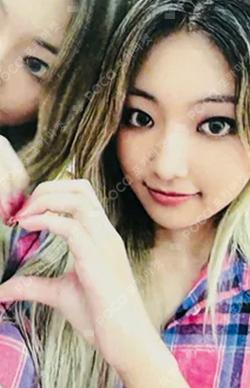 LOVE or HATE EVERLINE YEL photocard image