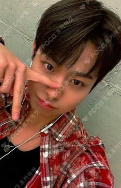 Un: SEEN KTOWN4U KEITA photocard image