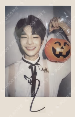 UNVEIL [Op.03 : I am YOU] SPECIAL POLAROID EVENT