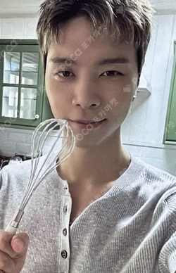 WALK APPLEMUSIC LUCKY DRAW