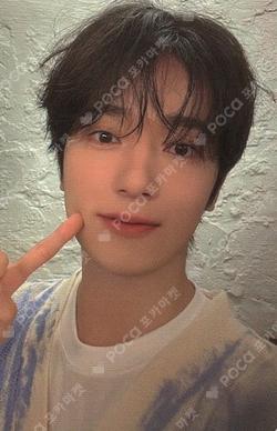 A Shoulder to Cry On YECHAN photocard image