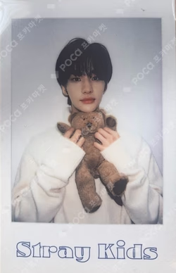 2022 SEASON'S GREETINGS Room,mates